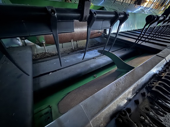 2014 John Deere 640FD Header Combine