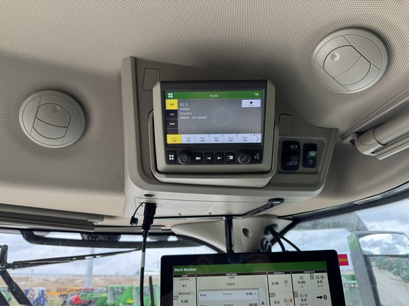 2025 John Deere S7 800 Combine