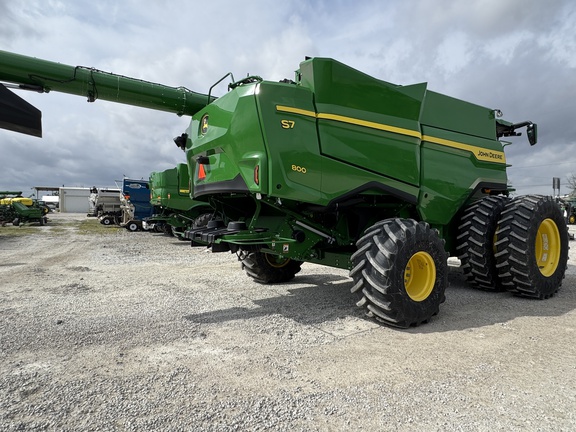 2025 John Deere S7 800 Combine