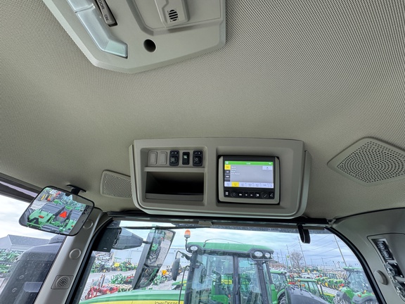 2024 John Deere 9R 440 Tractor 4WD