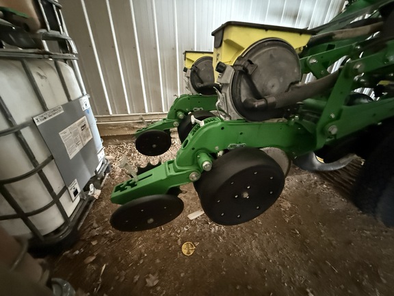 2017 John Deere 1795 Planter