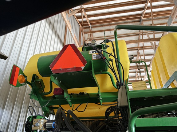 2017 John Deere 1795 Planter