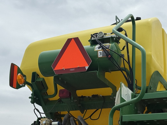 2017 John Deere 1795 Planter