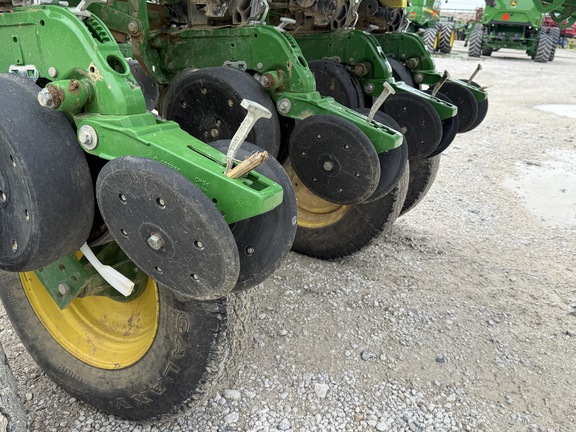 2017 John Deere 1795 Planter