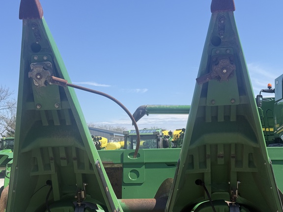 2016 John Deere 612C Header Corn Head