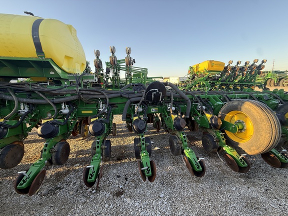 2019 John Deere 1775NT Planter