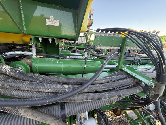 2019 John Deere 1775NT Planter