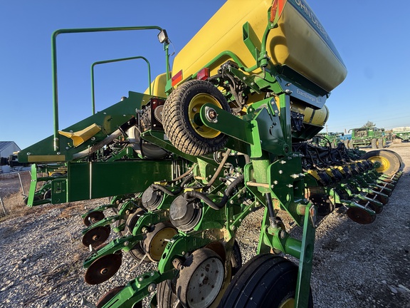 2019 John Deere 1775NT Planter