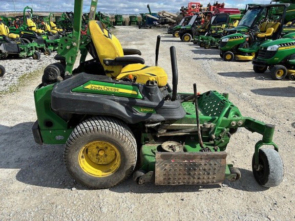 2022 John Deere Z960M Mower/Zero Turn