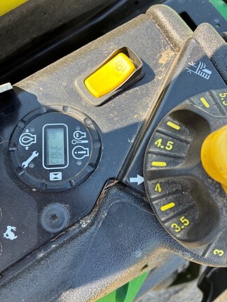 2022 John Deere Z970R Mower/Zero Turn