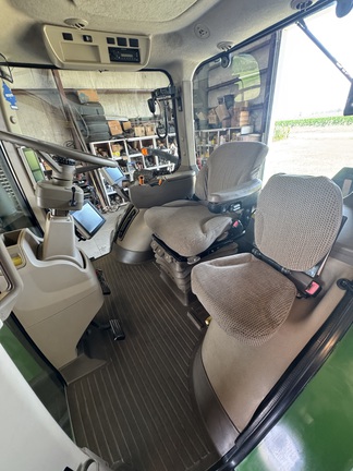 2013 John Deere 8360R Tractor