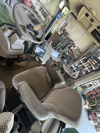 2013 John Deere 8360R Tractor