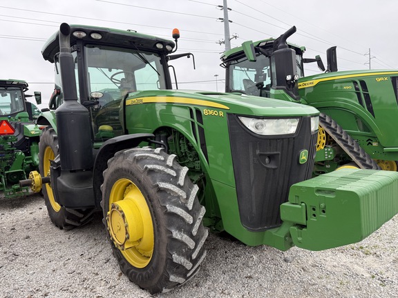 2013 John Deere 8360R Tractor