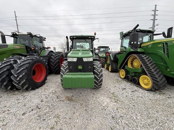 2013 John Deere 8360R Tractor