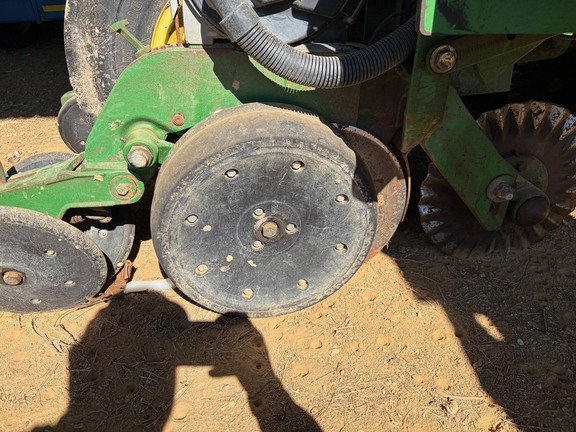 2004 John Deere 1790 Planter