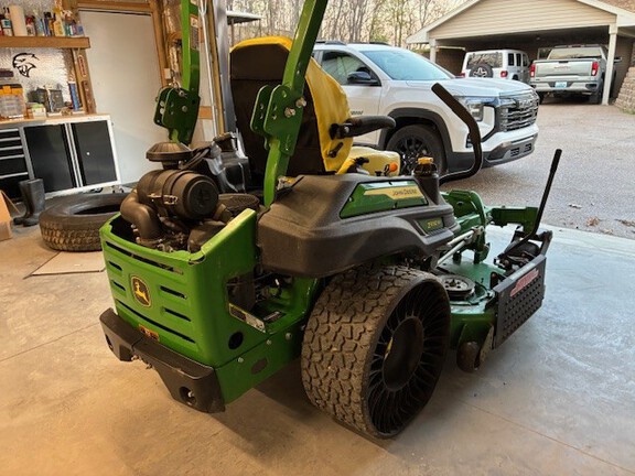 2023 John Deere Z930M Mower/Zero Turn