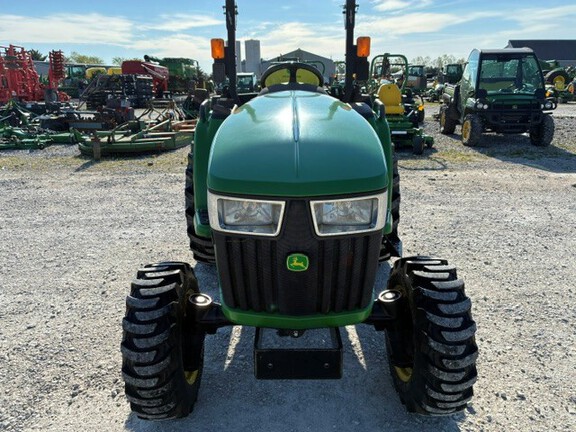2018 John Deere 3025E Tractor Compact