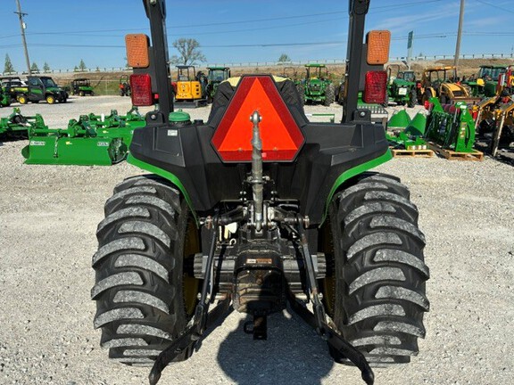 2018 John Deere 3025E Tractor Compact