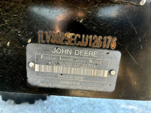 2018 John Deere 3025E Tractor Compact