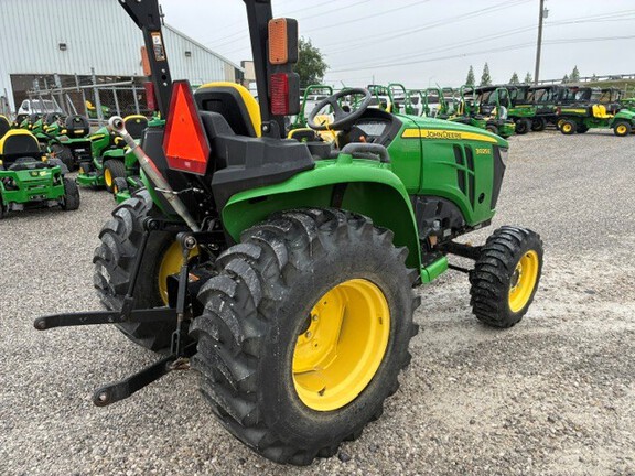 2018 John Deere 3025E Tractor Compact