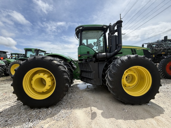 2014 John Deere 9510R Tractor 4WD