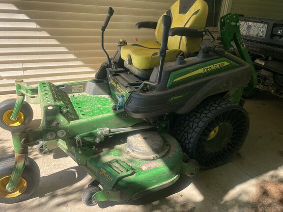 2019 John Deere Z950R Mower/Zero Turn