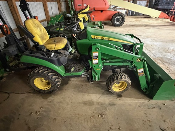 2013 John Deere 1025R Tractor Compact