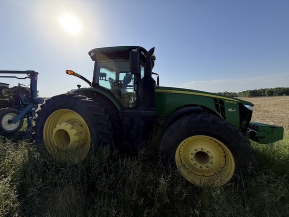 2018 John Deere 8270R Tractor