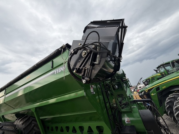 2019 Brent 1196 Grain Cart