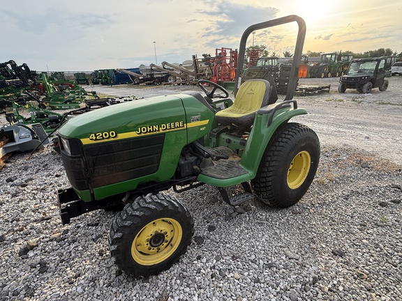 1999 John Deere 4200 Tractor Compact