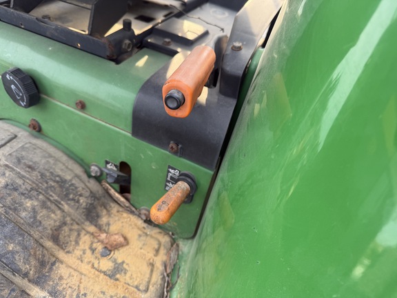 1999 John Deere 4200 Tractor Compact