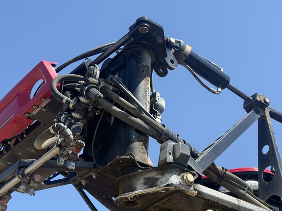 2021 Miller Pro Nitro 7310 Sprayer/High Clearance