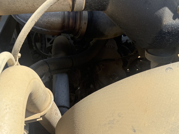 2021 Miller Pro Nitro 7310 Sprayer/High Clearance
