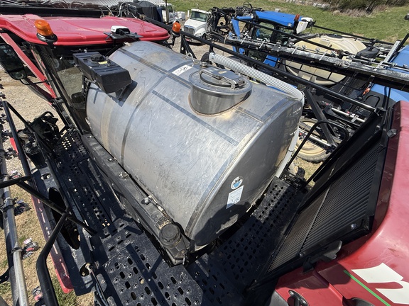 2021 Miller Pro Nitro 7310 Sprayer/High Clearance
