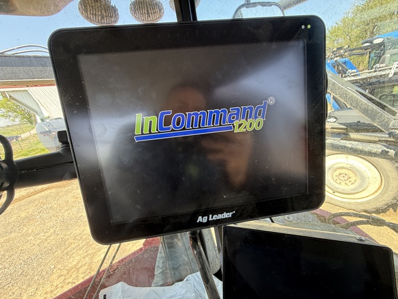 2021 Miller Pro Nitro 7310 Sprayer/High Clearance