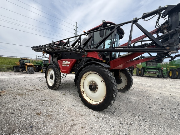 2021 Miller Pro Nitro 7310 Sprayer/High Clearance