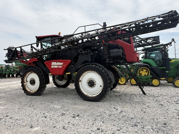2021 Miller Pro Nitro 7310 Sprayer/High Clearance