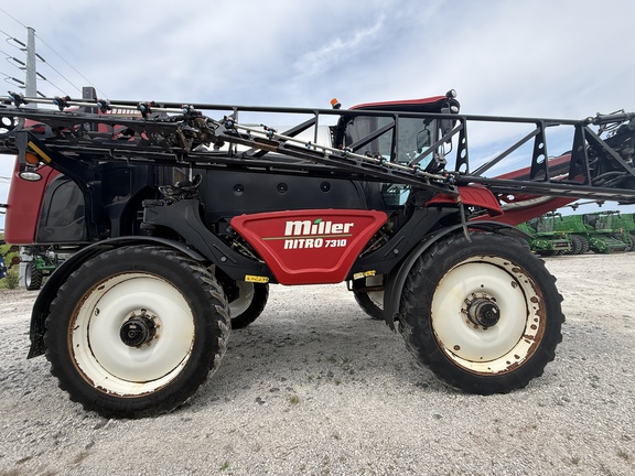 2021 Miller Pro Nitro 7310 Sprayer/High Clearance