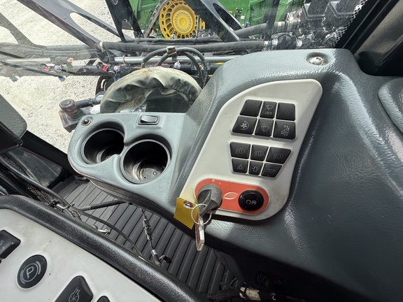 2021 Miller Pro Nitro 7310 Sprayer/High Clearance