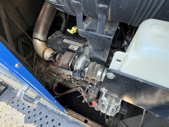 2014 New Holland SP.240F Sprayer/High Clearance