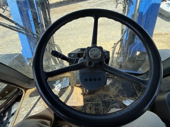 2014 New Holland SP.240F Sprayer/High Clearance