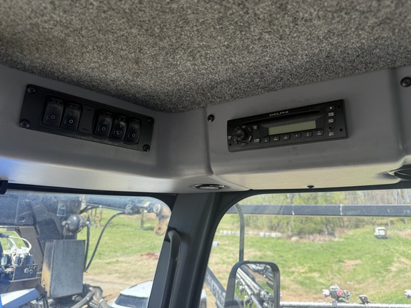2014 New Holland SP.240F Sprayer/High Clearance