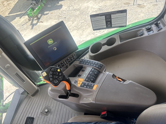 2018 John Deere R4030 Sprayer/High Clearance