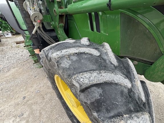 2013 John Deere 6125R Tractor