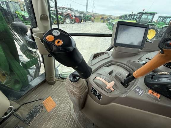 2013 John Deere 6125R Tractor