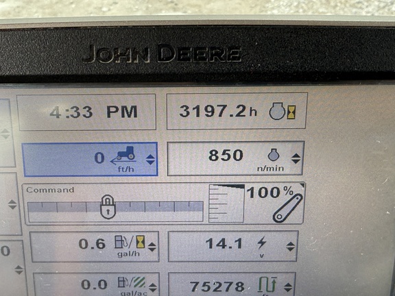 2013 John Deere 6125R Tractor