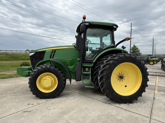2013 John Deere 7200R Tractor
