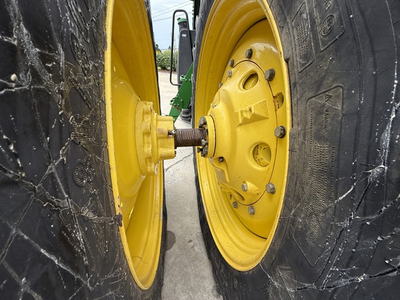 2013 John Deere 7200R Tractor