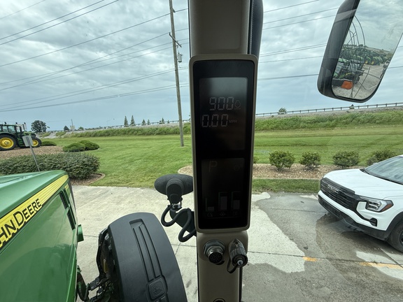 2013 John Deere 7200R Tractor
