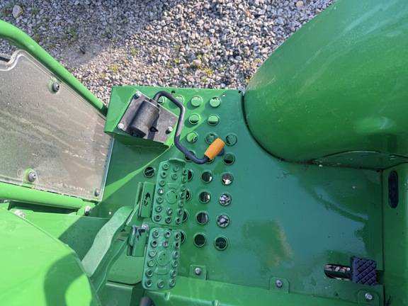 2021 John Deere 5045E Tractor